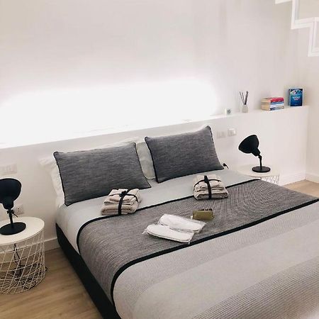 VSG25 apartment centralissimo di design Cagliari Esterno foto