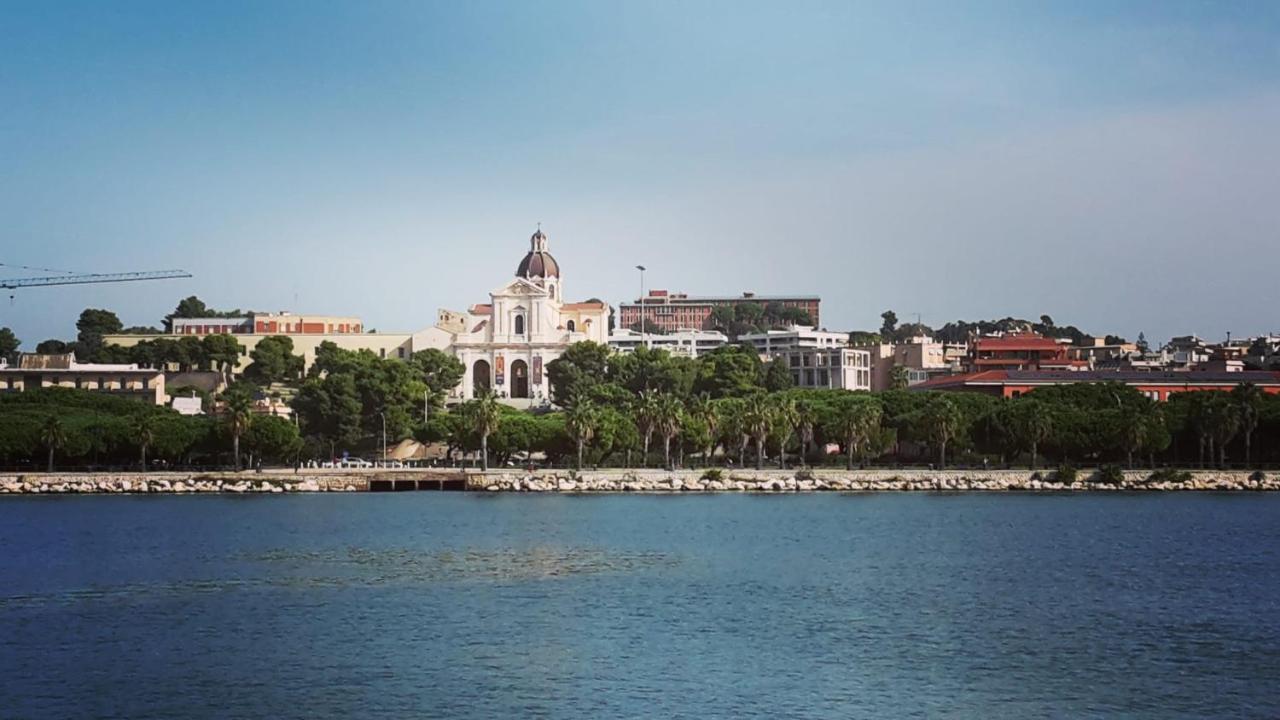 VSG25 apartment centralissimo di design Cagliari Esterno foto